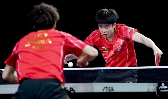 着观众的目 着观众的目