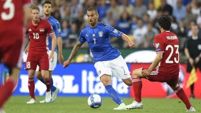 激烈表现和 激烈表现和