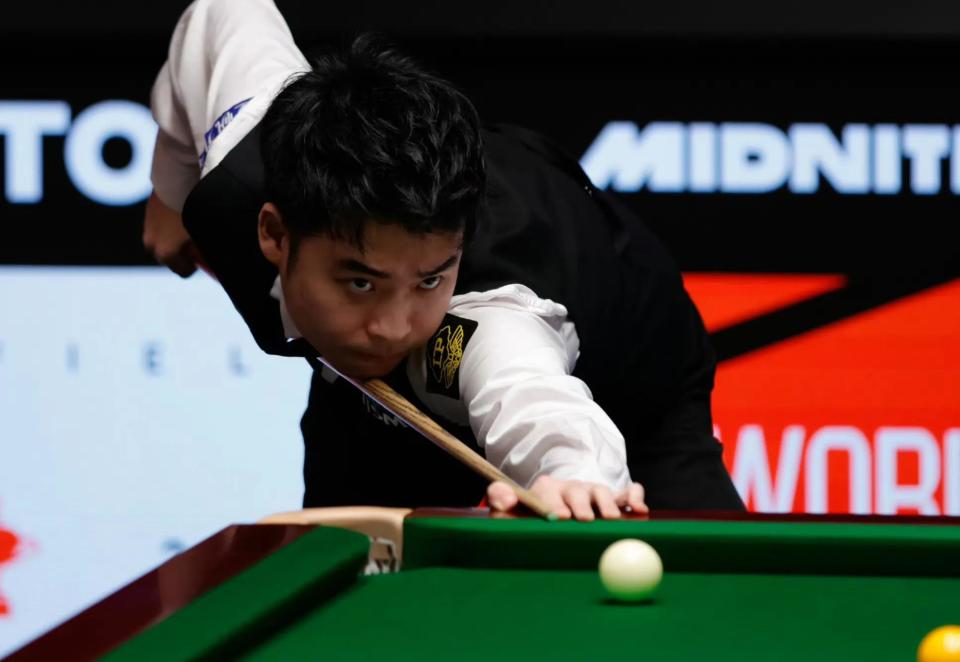 在对手防线 在对手防线