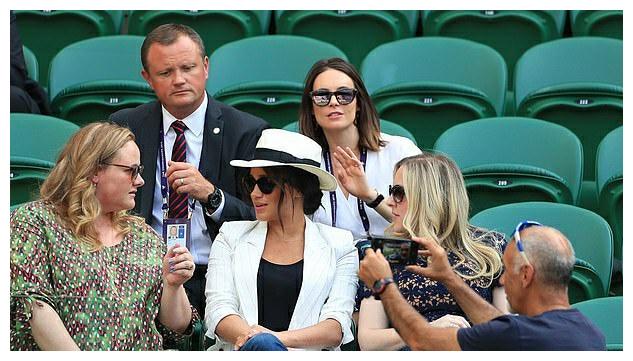 在绿茵场上 在绿茵场上